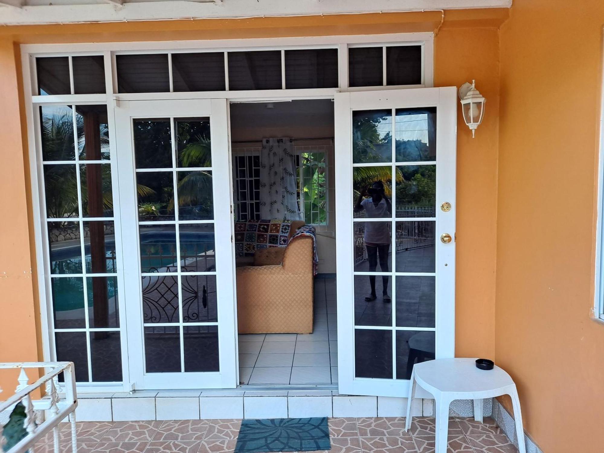 Chaudhry Holiday House Montego Bay Villa Exterior photo